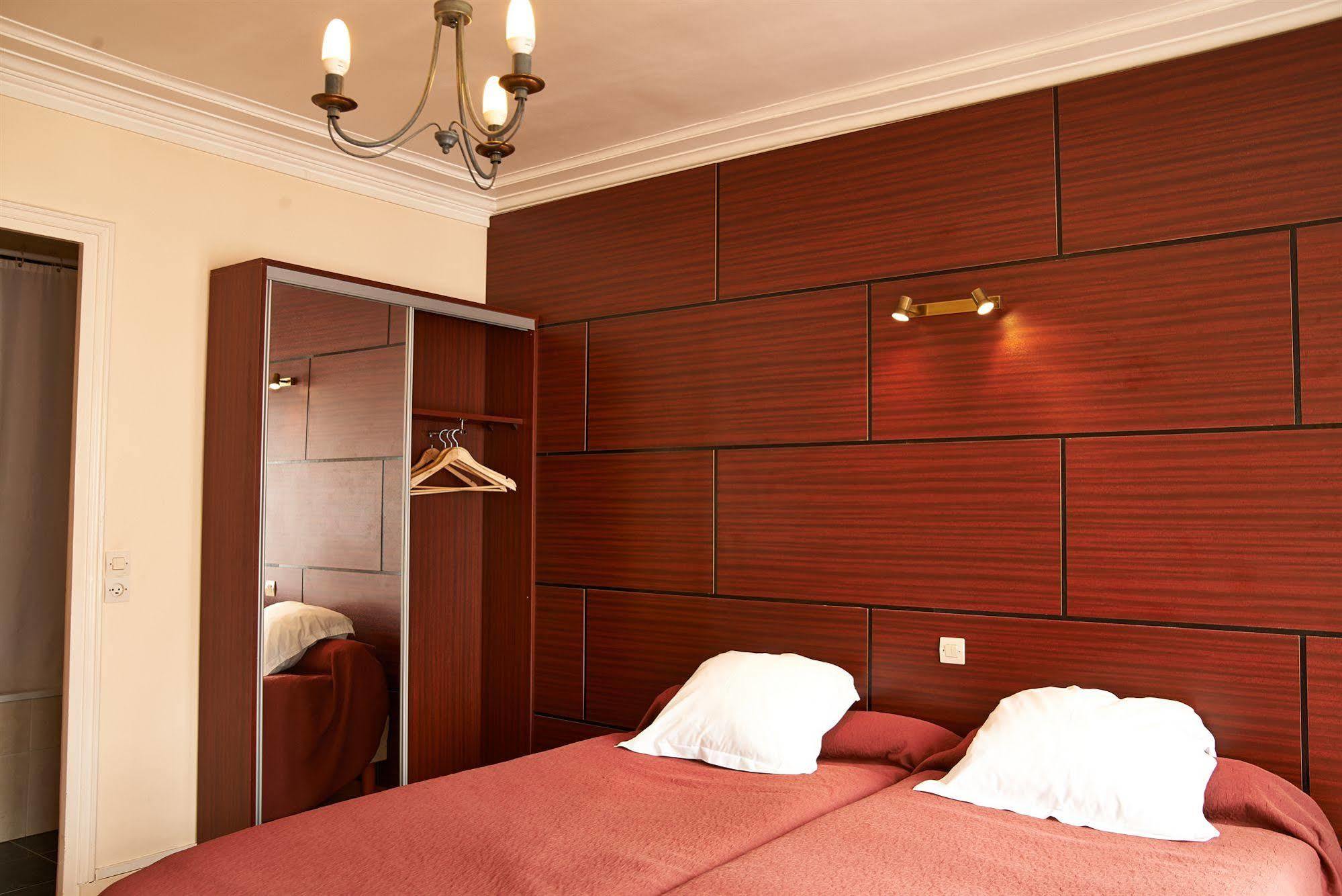 Hotel Maillot Neuilly-sur-Seine Exterior photo